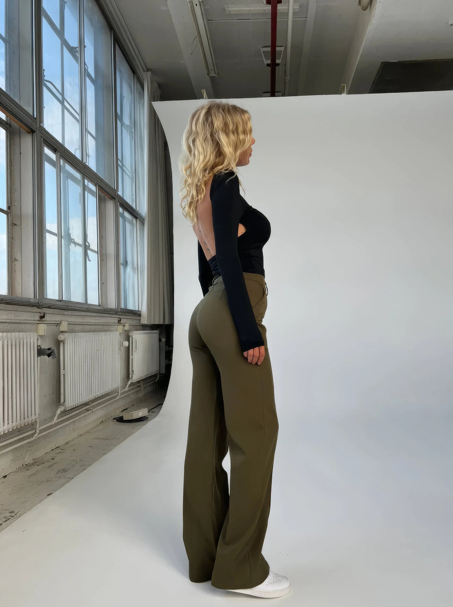 Carina | High-Waisted Chic Trousers