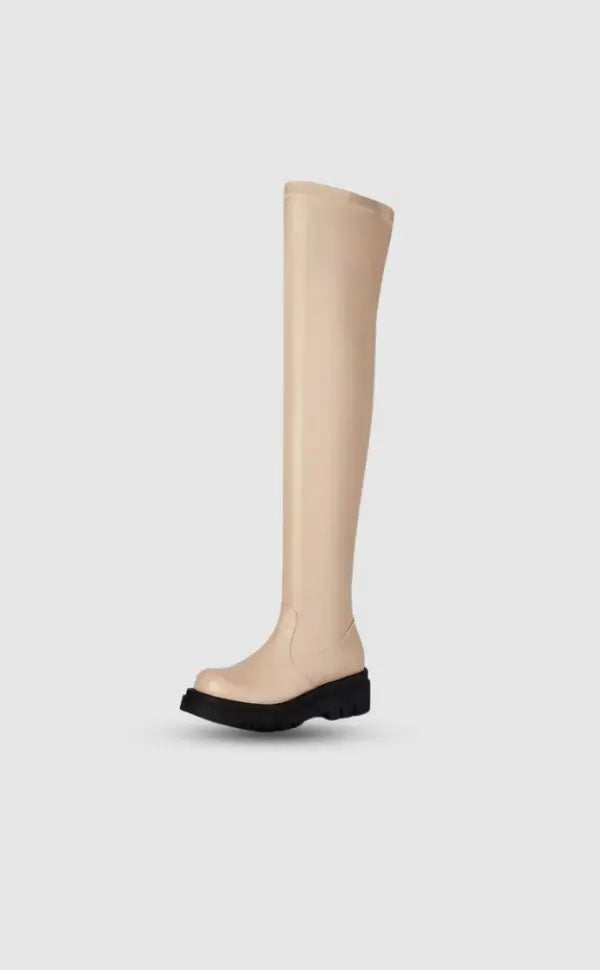 Ashley | Overknee Chic