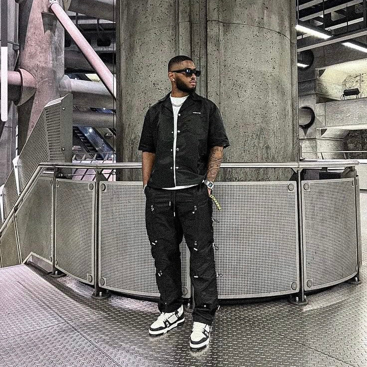 LV Monogram Black