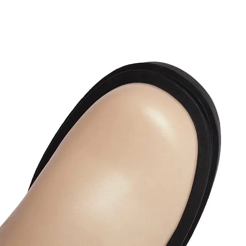 Ashley | Overknee Chic