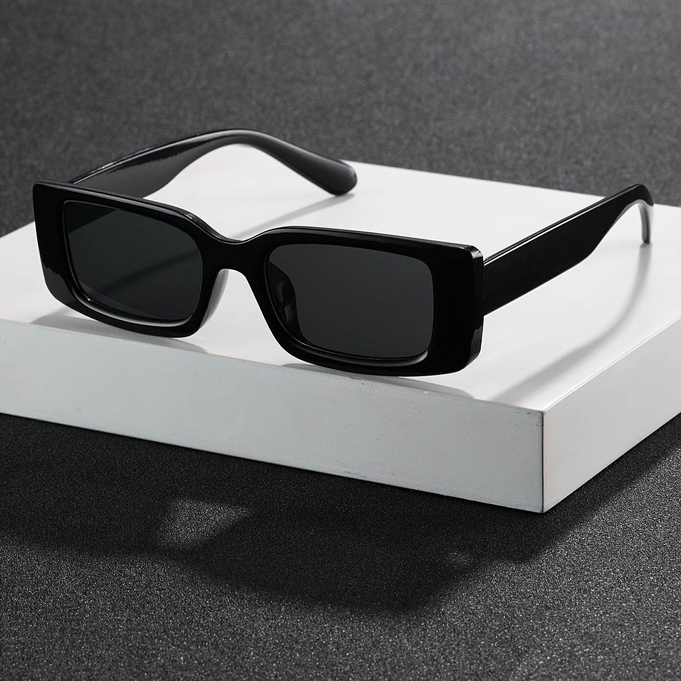 Flamingo™  Retro sunglasses